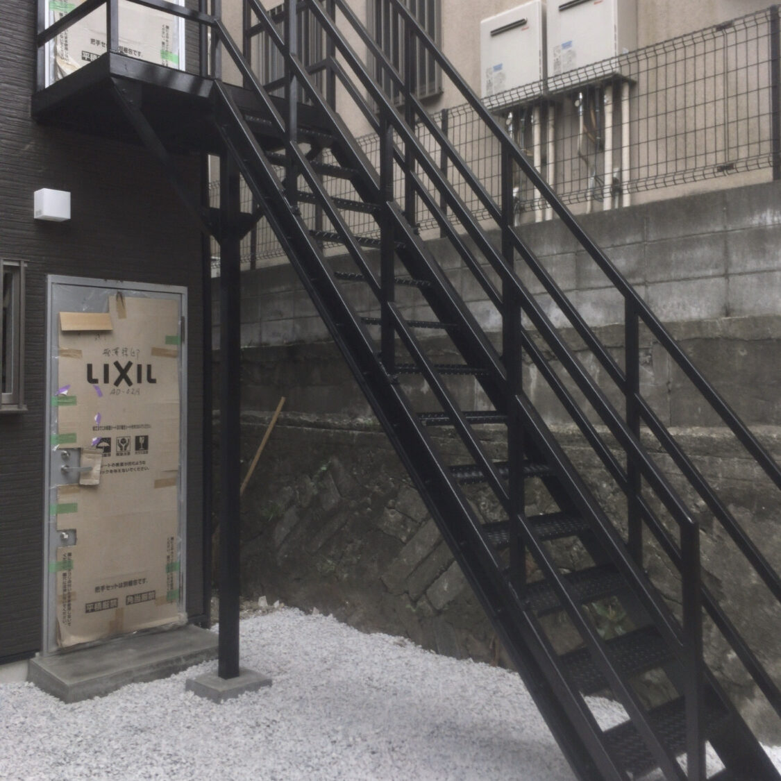 屋外階段設置