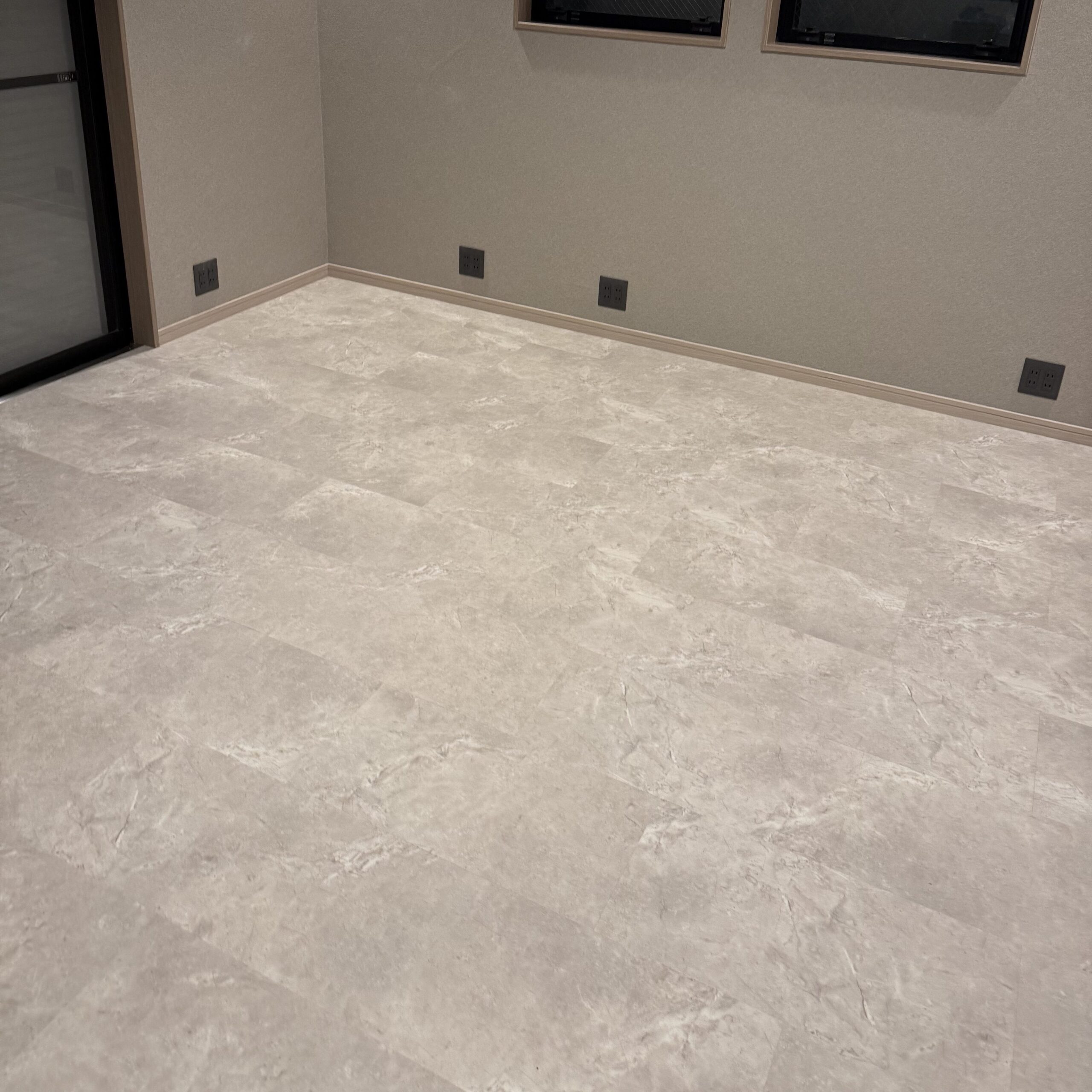 タイル張り替え