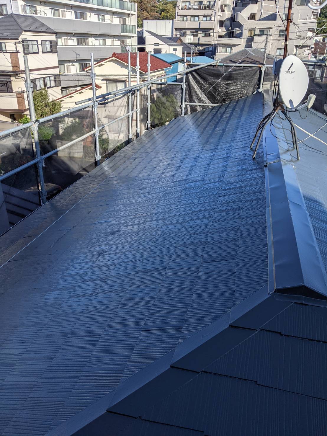 4：屋根材取付・塗装〜完成